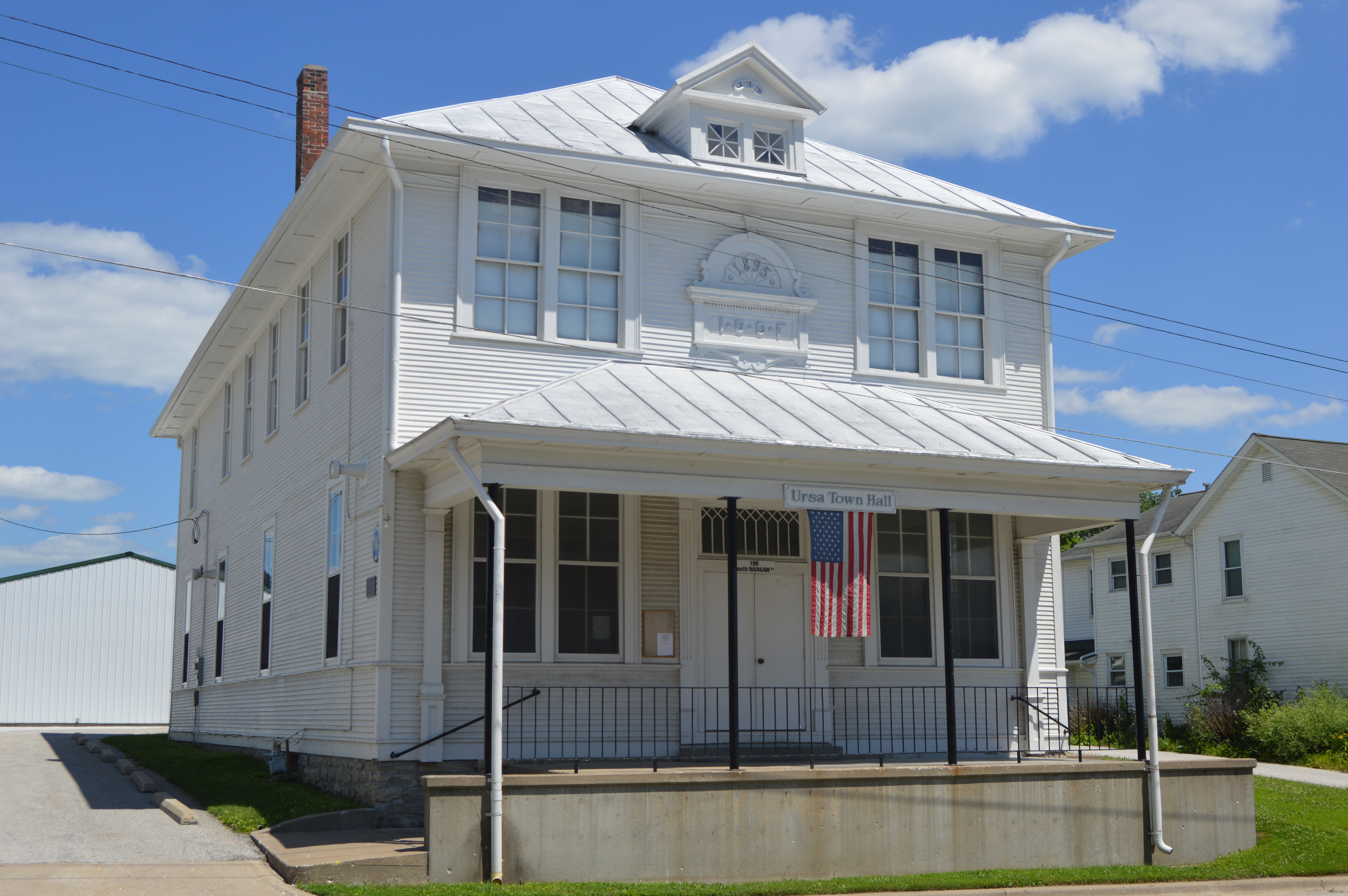 Ursa Funeral Homes, funeral services & flowers in Illinois6016 x 4000