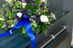 Safety and Good Businesses Practices When Purchasing Caskets Online