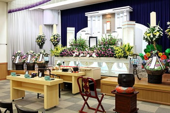 Metropolitan Funeral Chapels Incorporated offers funeral home and cemetery services in Rochester, NY.