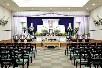 Boone-Lipsey Funeral Home offers funeral home and cemetery services in Adel, GA.