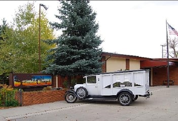 Exterior shot of Dahl Funeral Chapel