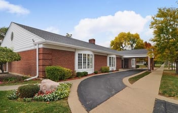 Exterior shot of Lauterburg & Oehler Funeral Home