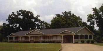 Exterior shot of Duncan Funeral Home