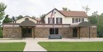 Exterior shot of Chapel Oaks Funeral Home