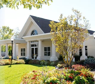 Exterior shot of Lindquist Mortuaries