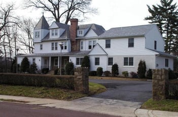 Exterior shot of Shaeff-Myers Funeral Home Incorporated