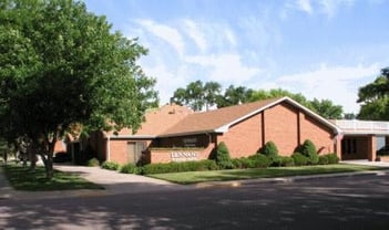 Exterior shot of Tennant Funeral Home Crematory