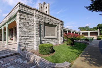 Exterior shot of Lake View Memorial Gardens