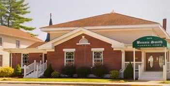 Exterior shot of Bennie Smith Funeral Home