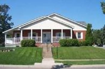 Exterior shot of Thurston Lindberg Funeral Home