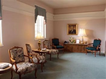 Interior shot of Washburn-McReavy - Northeast Chapel