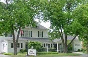 Exterior shot of Harris Funeral Home