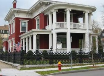 Exterior shot of Chapman-Moser Funeral Home Incorporated