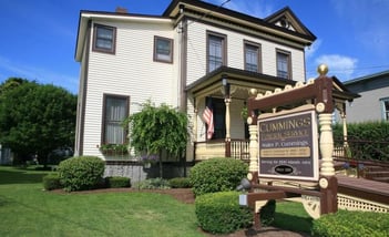 Exterior shot of Cummings Funeral Service Incorporated