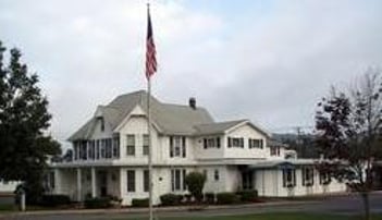 Exterior shot of McCarty-Thomas Funeral Home