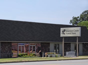 Exterior shot of Robertson County Funeral Home