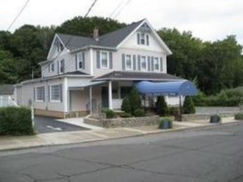 Exterior shot of Spinelli Malerba Ricciuti Funeral Home