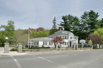 Exterior shot of Kenneth H Pollard Funeral Home