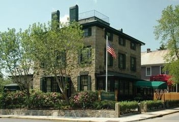 Exterior shot of O'Neill-Hayes Funeral Home