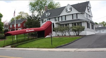 Exterior shot of Buckmiller Brothers Funeral Hm