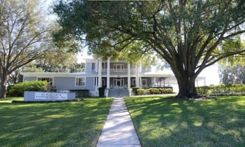 Exterior shot of Kersey Funeral Home