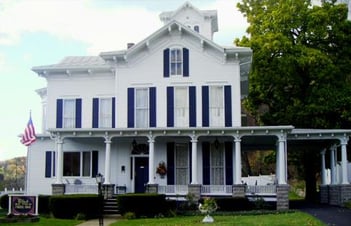 Exterior shot of Carpenter-Flint Funeral Home
