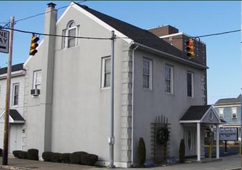 Exterior shot of David Zweier Funeral Home Incorporated