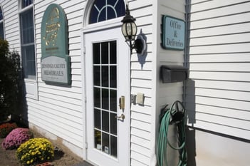 Exterior shot of Jennings-Calvey Funeral Home