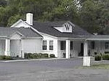 Exterior shot of Wolfe Funeral Home