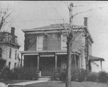 Exterior shot of Barkdull Funeral Home