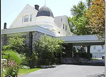 Exterior shot of Pobocik Funeral Home Connelly Noble Chapel