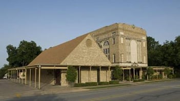 Exterior shot of Boze Mitchell McKibbin Funeral Home