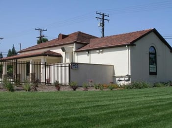 Exterior shot of Thomas Miller Mortuary, Incorporated