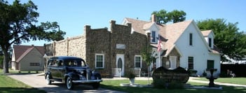 Exterior shot of Moore-Overlease Funeral Chapel