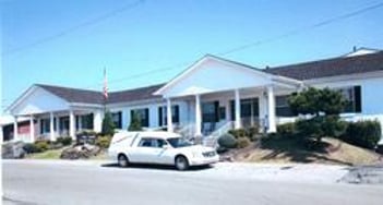 Exterior shot of Lovecantrell Funeral Home