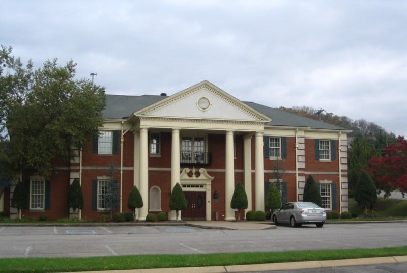 Brentwood-roesch-patton Funeral Home Church Street East Brentwood Tn