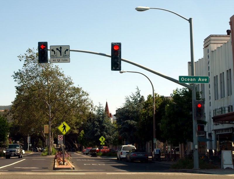Lompoc Funeral Homes, funeral services & flowers in California