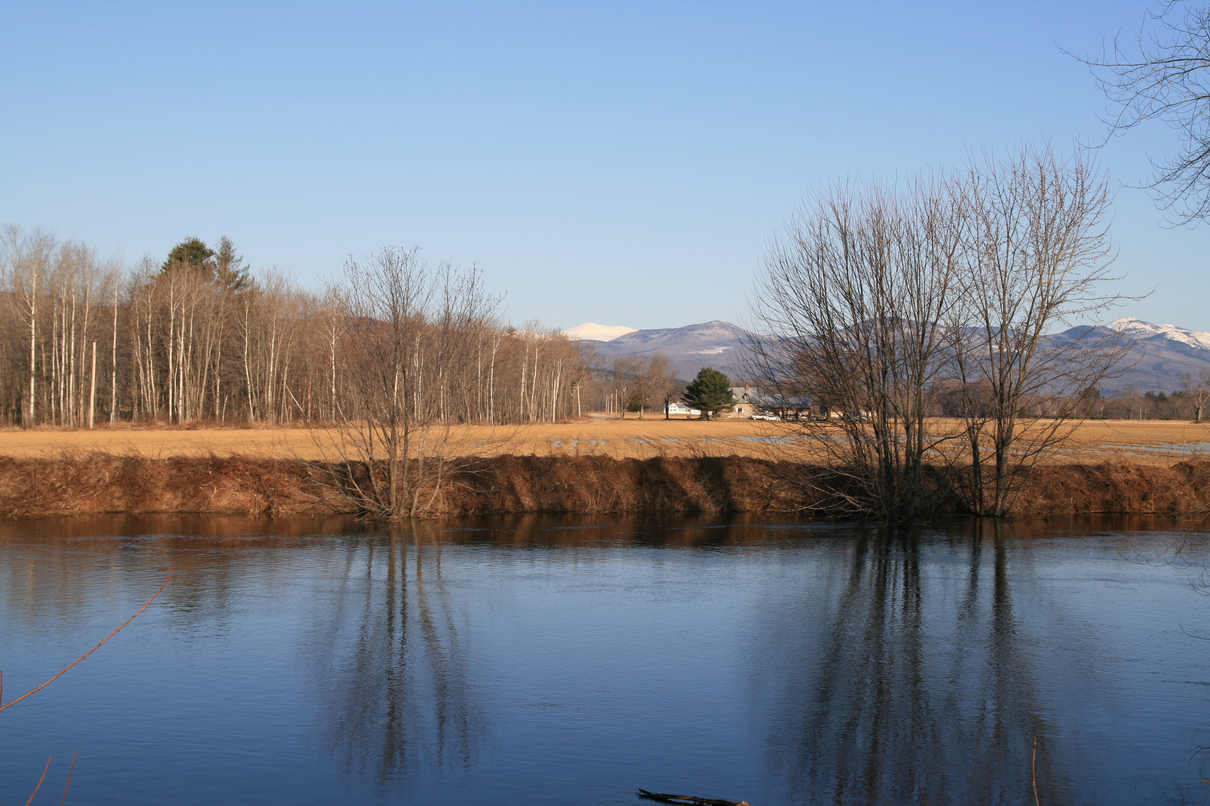 Fryeburg Funeral Homes, funeral services & flowers in Maine3888 x 2592